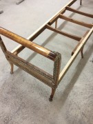 anapalaiosi-epiplon-presveia-49