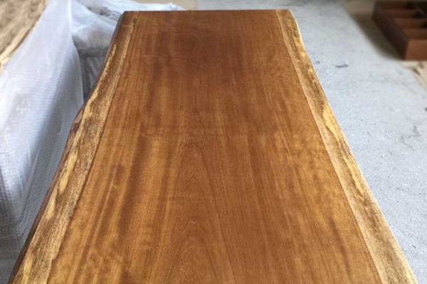 loustro-trapezi-iroko-meta-3